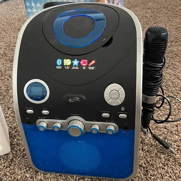 iLive Karaoke System with Bluetooth Technology like new; opened box. - Picture 13 of 13